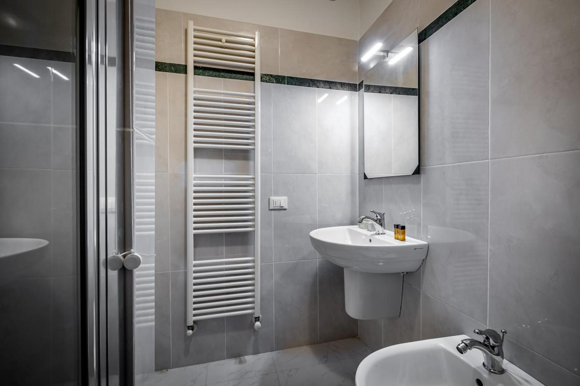 Yid Agnolo Three Bedroom In * Firenze