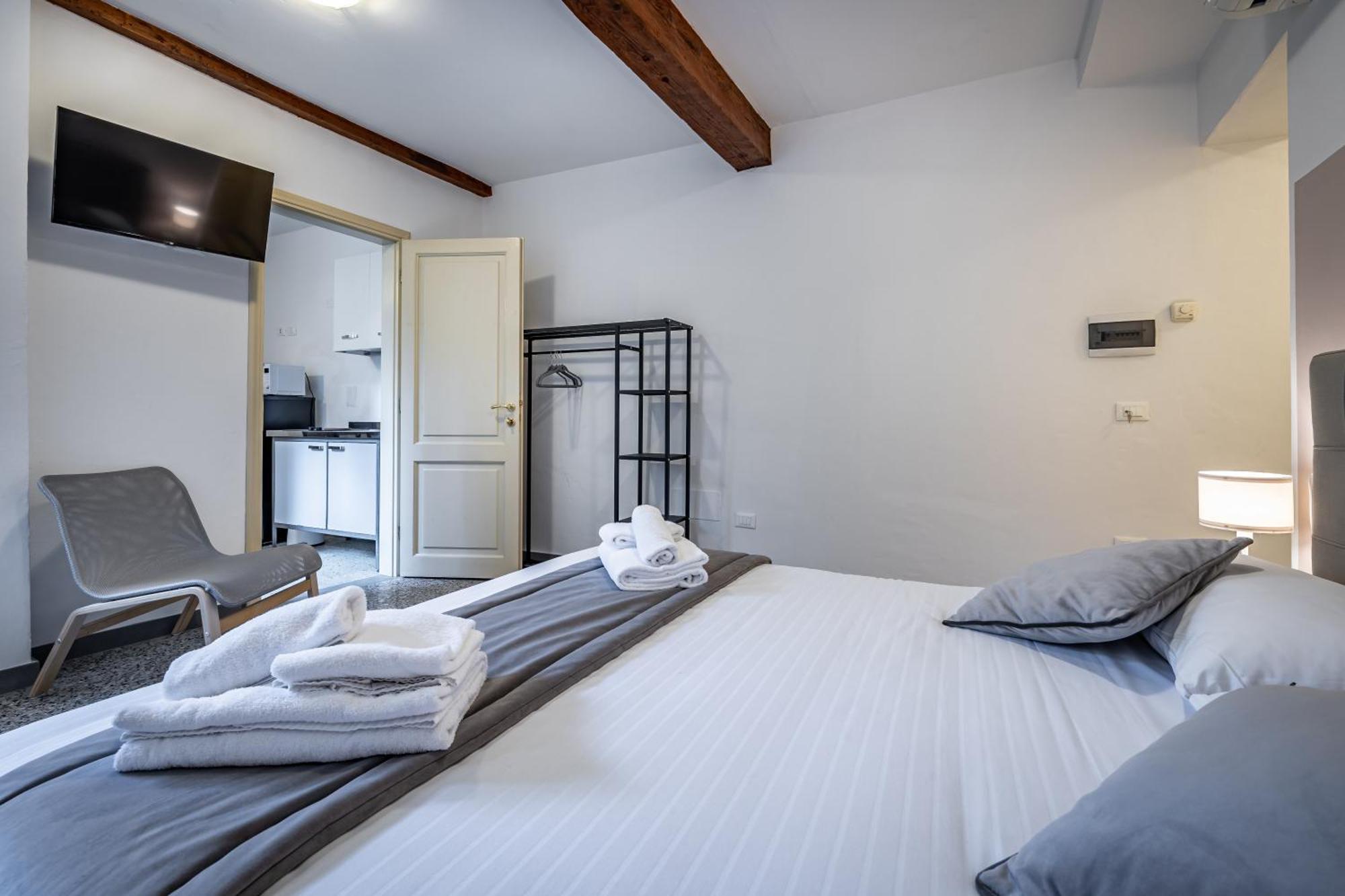 Yid Agnolo Three Bedroom In Appartamento Firenze