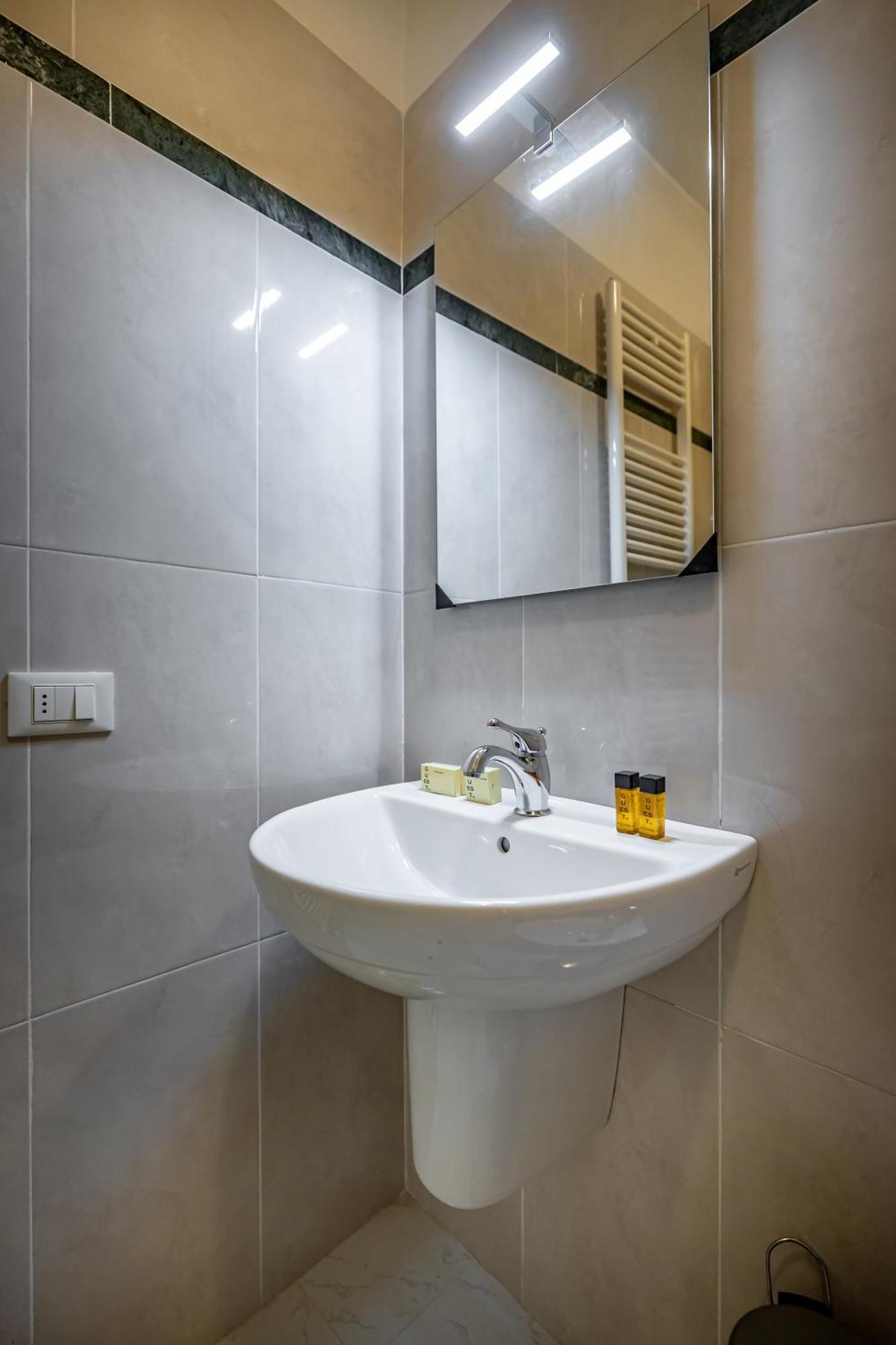 Yid Agnolo Three Bedroom In Firenze
