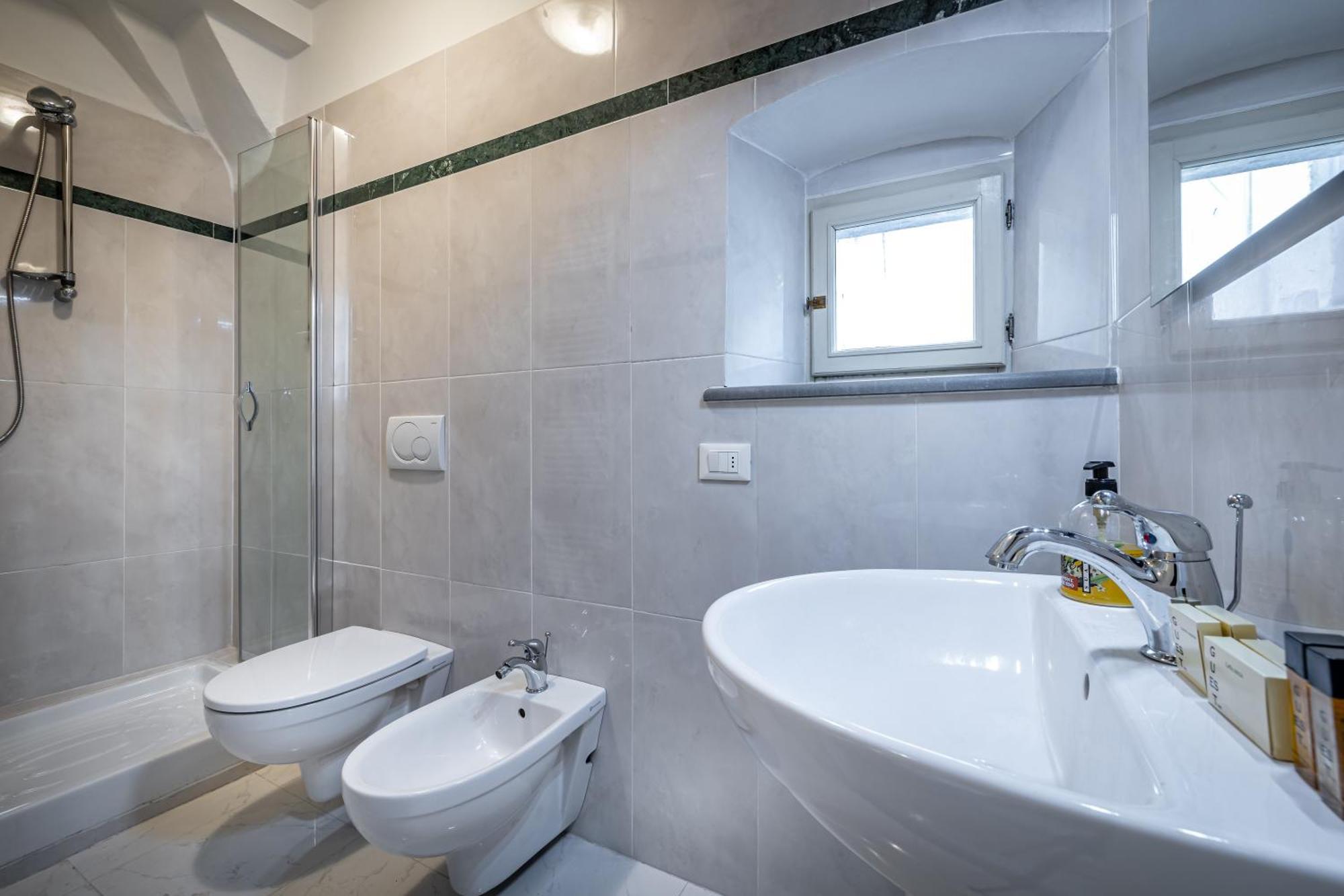 Yid Agnolo Three Bedroom In * Firenze