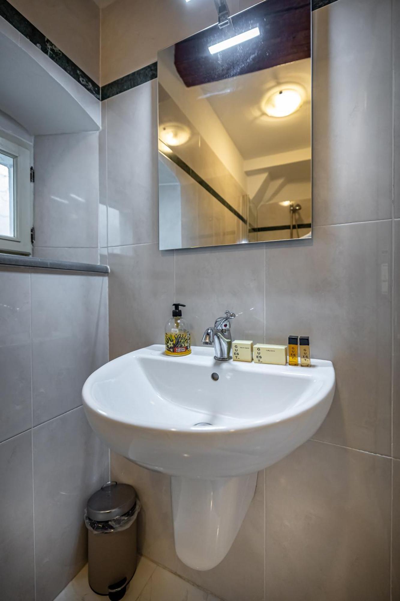 Yid Agnolo Three Bedroom In * Florenz