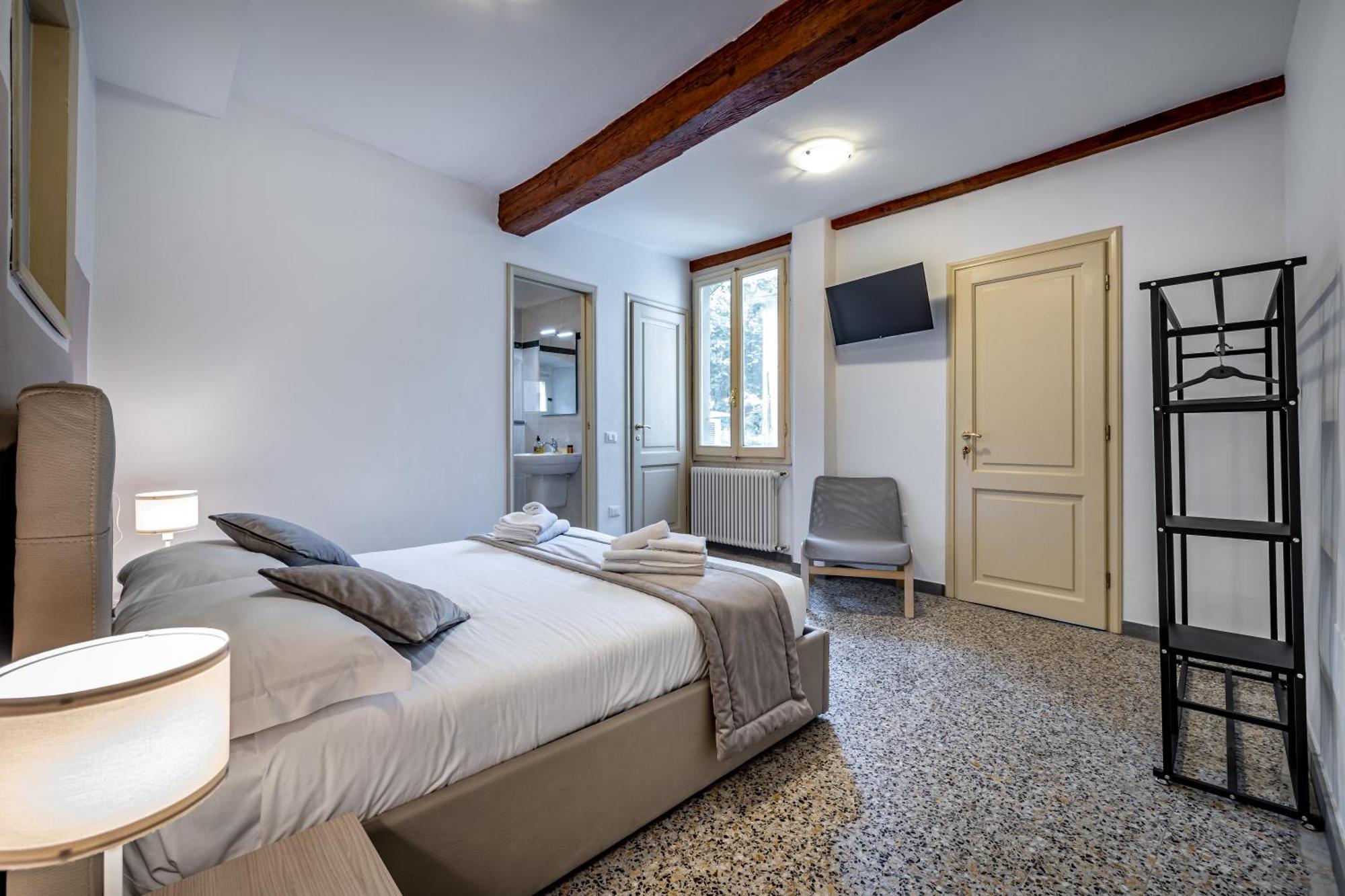 Yid Agnolo Three Bedroom In Appartement Florence